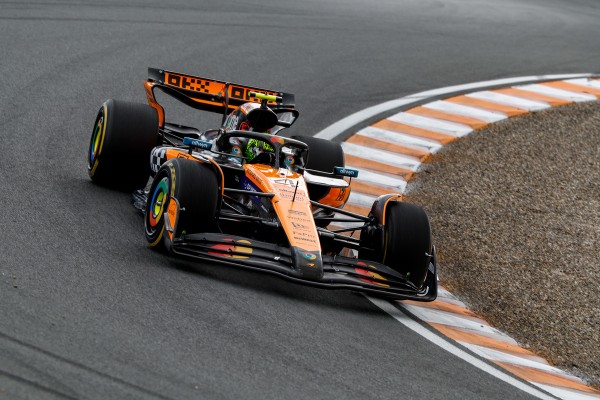 Újabb Norris-elsőség és hatalmas McLaren-fölény az FP3-on, 9 tizedre a harmadik helyezett!